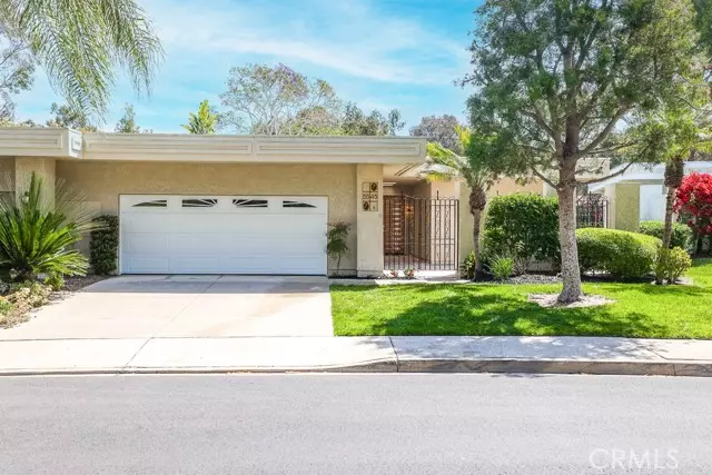 5545 Rayo Del Sol #B, Laguna Woods, CA 92637