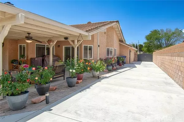 Lancaster, CA 93536,44238 Sedona Way