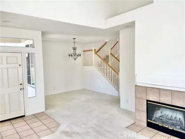 Rancho Santa Margarita, CA 92688,4 Paseo Pensamiento