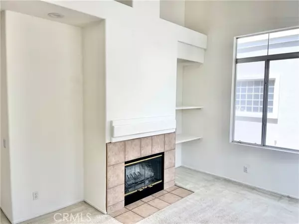 Rancho Santa Margarita, CA 92688,4 Paseo Pensamiento