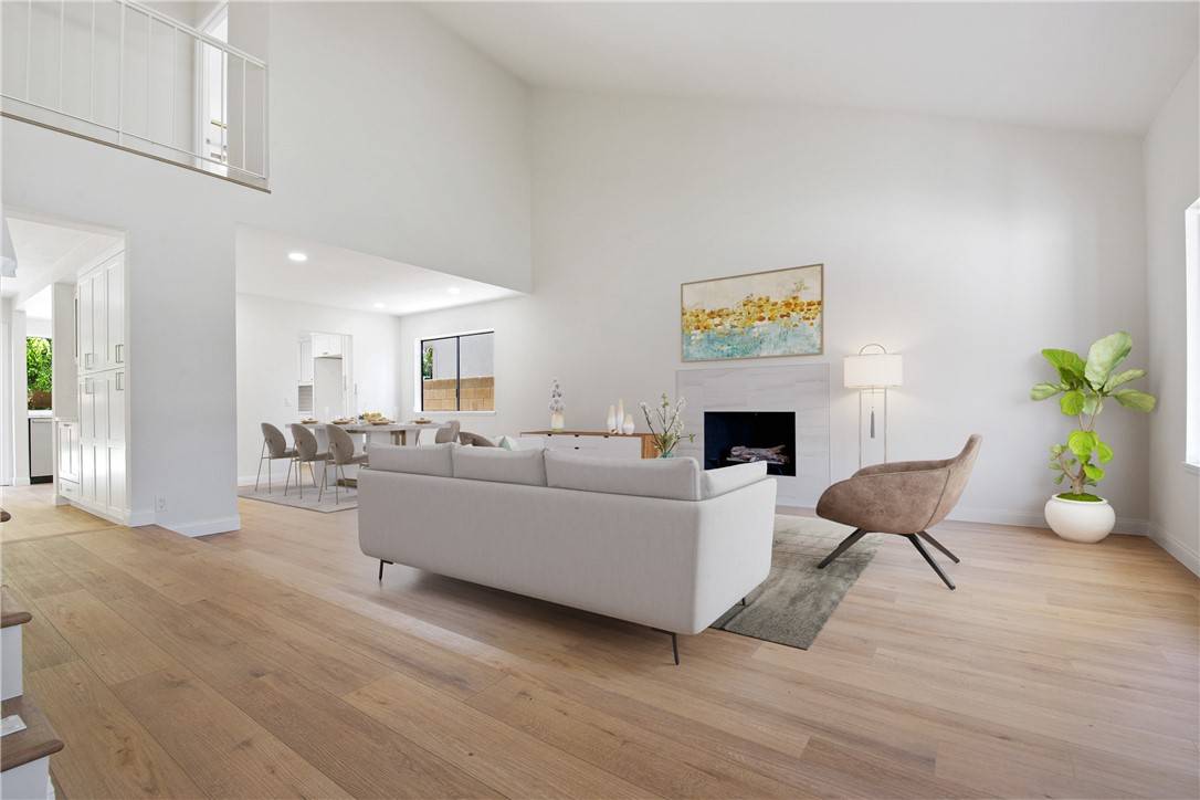Irvine, CA 92604,15061 Glass Circle