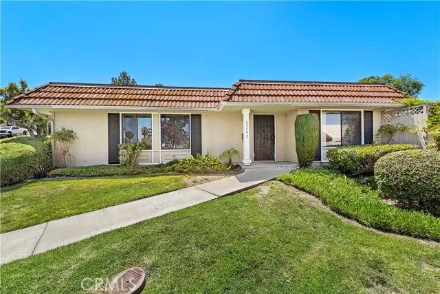 Aliso Viejo, CA 92656,23592 Los Grandes Street