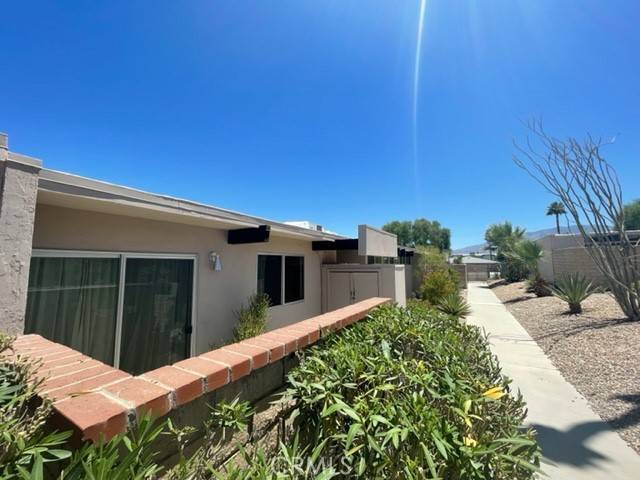 640 E Vista Chino, Palm Springs, CA 92262