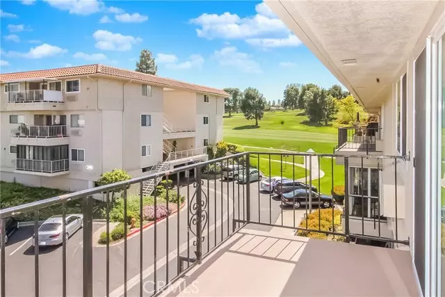 2391 Via Mariposa #3F, Laguna Woods, CA 92637