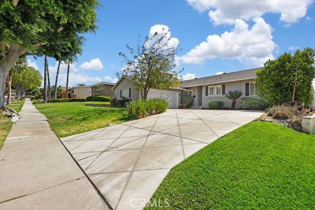 1018 N Lincoln Avenue, Fullerton, CA 92831