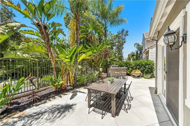 Ladera Ranch, CA 92694,4 Baudin