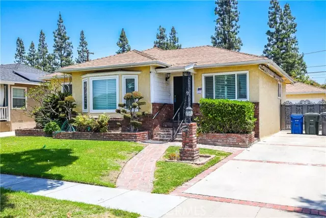 Lakewood, CA 90713,4934 Briercrest Avenue