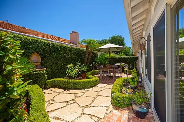 21568 Paseo Venezia, Mission Viejo, CA 92692