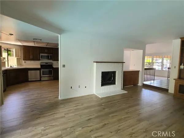 Tarzana, CA 91335,6268 Crebs Avenue