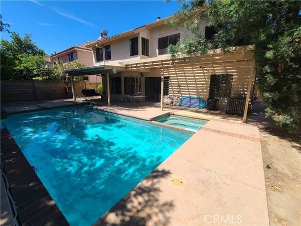 6268 Crebs Avenue, Tarzana, CA 91335