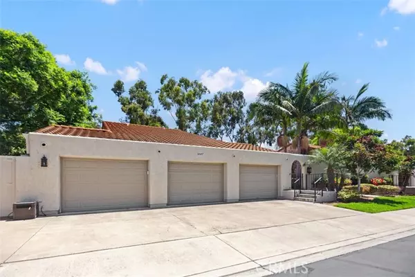 Laguna Woods, CA 92637,5527 VIA LA MESA #A