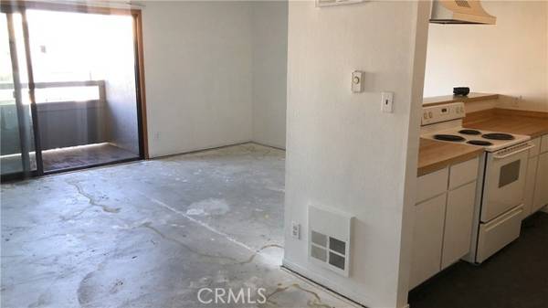 Oakland, CA 94607,1 Embarcadero #351