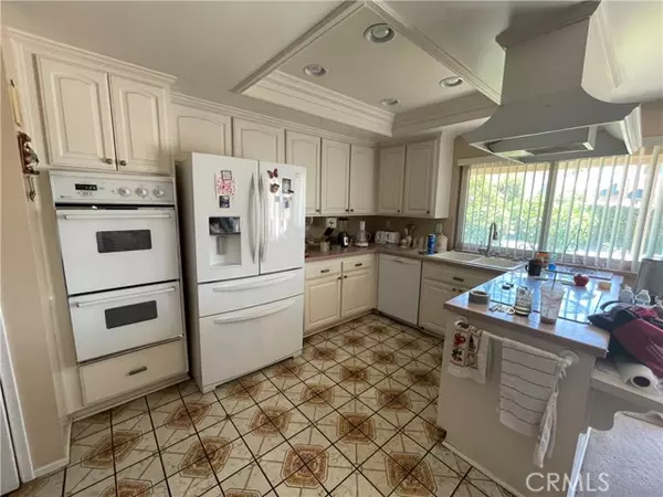 Westminster, CA 92683,8892 Gleneagles Circle