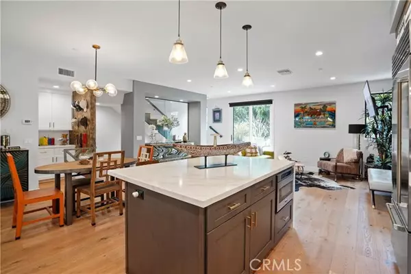 Corona Del Mar, CA 92625,3131 Bayside Drive