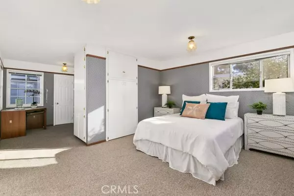 Corona Del Mar, CA 92625,704 Orchid