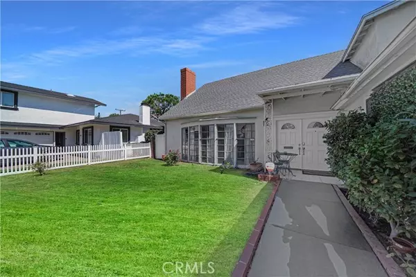 1729 Bayou Way, Seal Beach, CA 90740