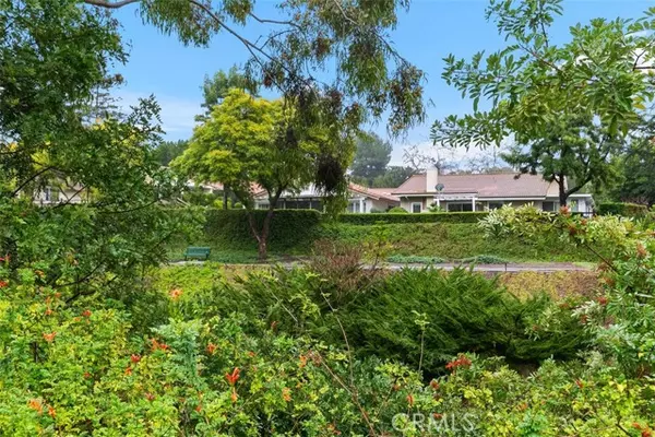 5302 Cantante, Laguna Woods, CA 92637