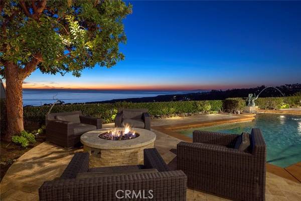 5 Greens Bluff, Newport Coast, CA 92657