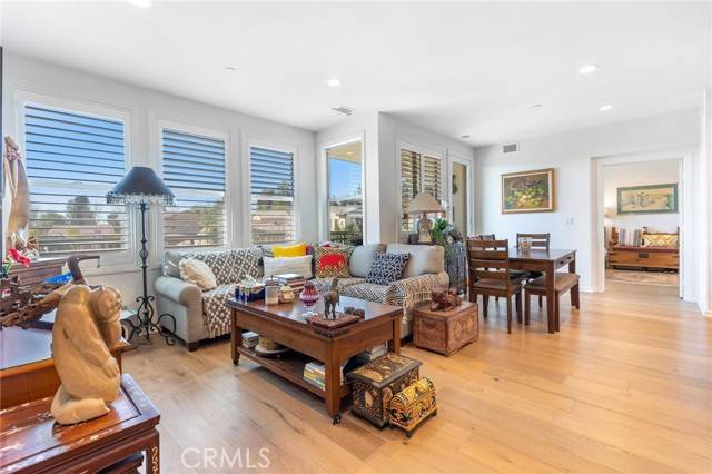 Brea, CA 92823,240 Buena Vida Drive #204