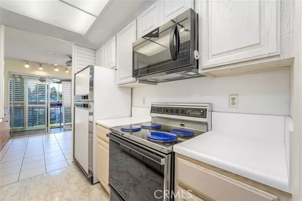 Laguna Woods, CA 92637,2318 Via Puerta #C