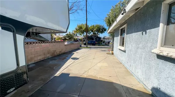 6612 Loma Vista Avenue, Bell, CA 90201