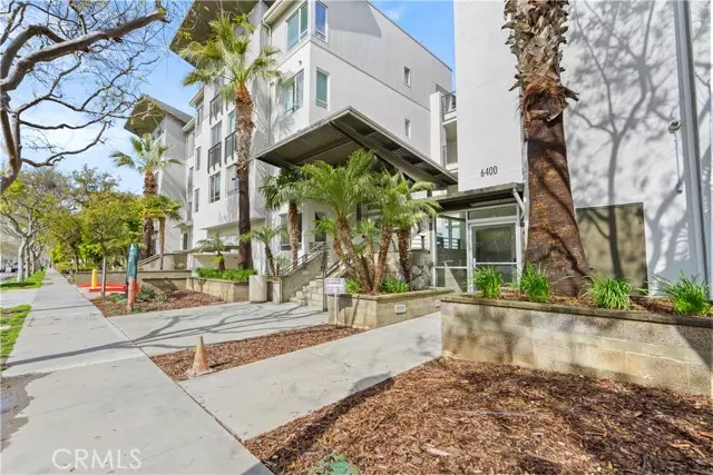 Playa Vista, CA 90094,6400 Crescent #218