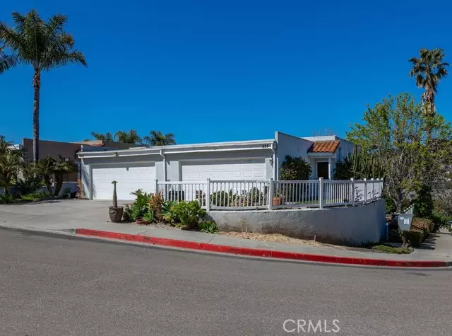 833 Viva Court, Solana Beach, CA 92075