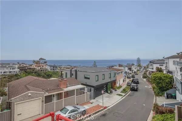 Corona Del Mar, CA 92625,336 Poppy Avenue