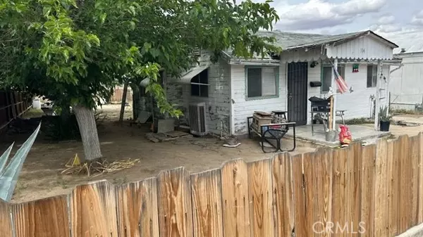 Taft, CA 93268,104 Buena Vista Place