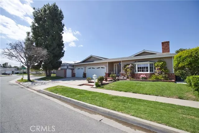 3661 KEMPTON Drive, Los Alamitos, CA 90720