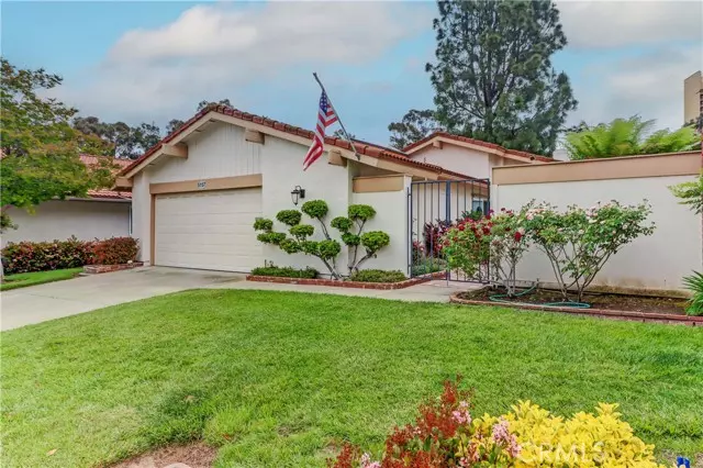 5157 Ave Despacio, Laguna Woods, CA 92637