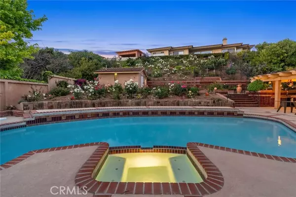 Corona Del Mar, CA 92625,919 Sandcastle Drive