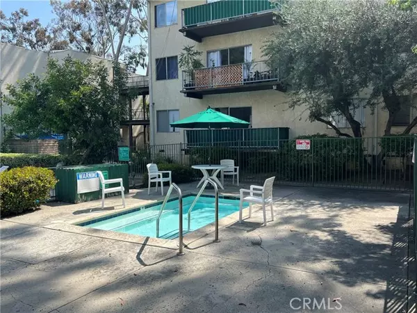 Encino, CA 91316,5460 White Oak Avenue #G205