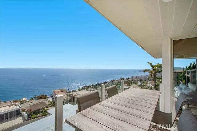 Laguna Beach, CA 92651,568 Alta Vista Way