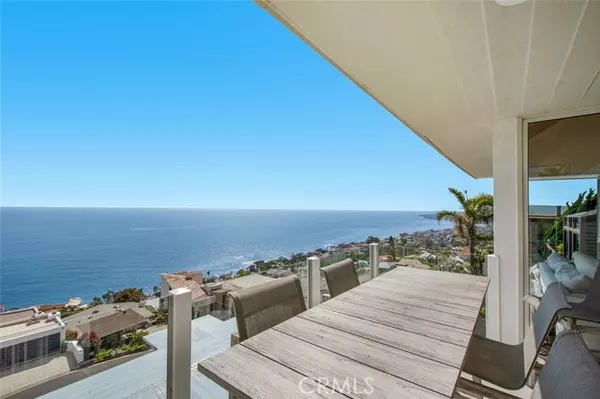 568 Alta Vista Way, Laguna Beach, CA 92651