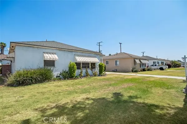 Bellflower, CA 90706,10031 Van Ruiten Street