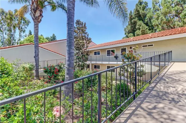 5497 Paseo Del Lago #O, Laguna Woods, CA 92637