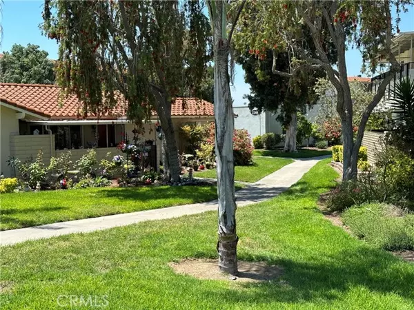 2347 Via Mariposa W #C, Laguna Woods, CA 92637