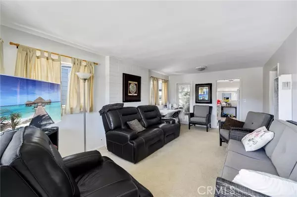 Corona Del Mar, CA 92625,705 Narcissus Avenue