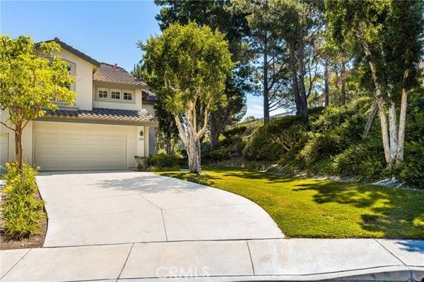 7999 E Viewrim Drive, Anaheim Hills, CA 92808