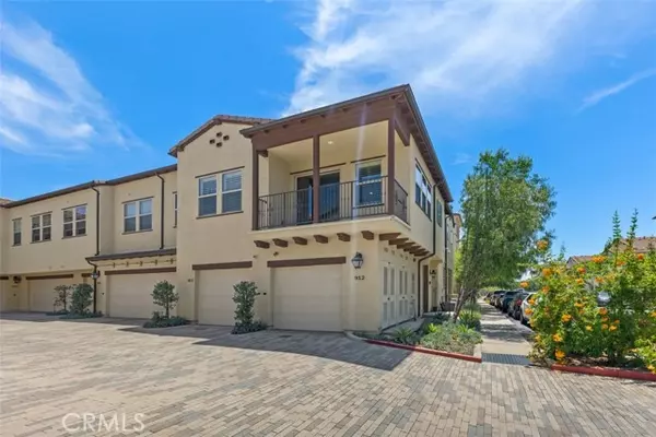 912 El Paseo, Lake Forest, CA 92610