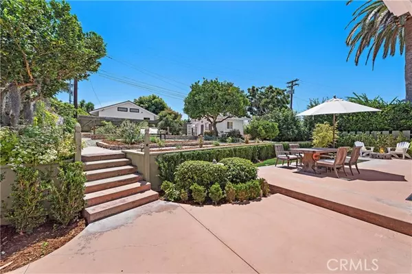 San Clemente, CA 92672,215 Esplanade