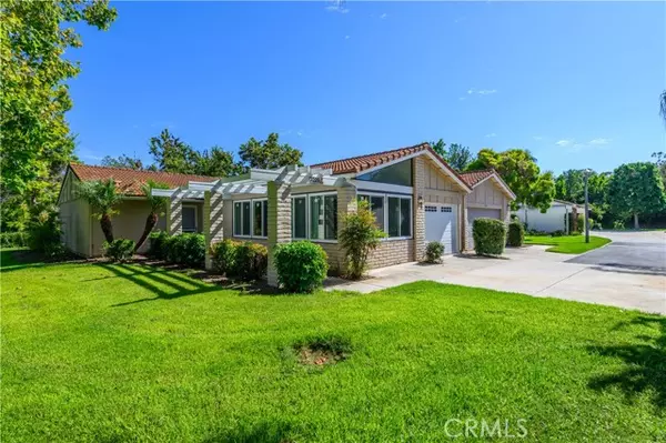 Laguna Woods, CA 92637,3220 Via Carrizo #A