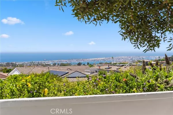 Corona Del Mar, CA 92625,1315 Seacrest Drive