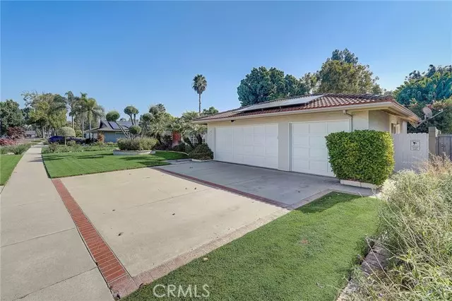 2307 N Towner Street, Santa Ana, CA 92706