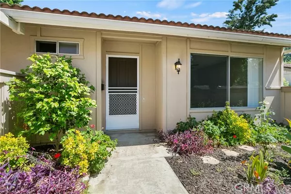 Laguna Woods, CA 92637,3324 Via Carrizo #B