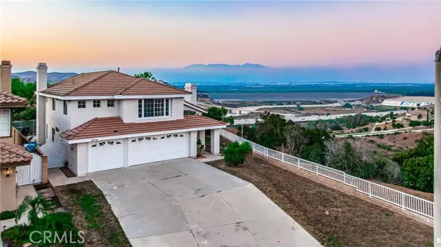 Corona, CA 92882,4001 Mount Serenata Circle