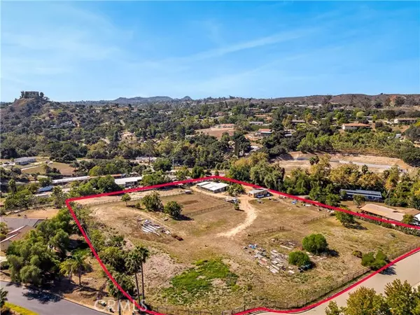 2756 S Mission Road, Fallbrook, CA 92028