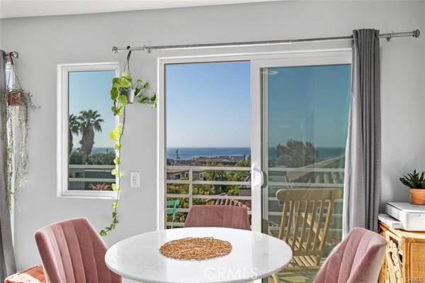 Dana Point, CA 92629,33772 Copper Lantern #C