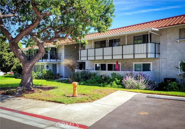 2260 Via Puerta #P, Laguna Woods, CA 92637